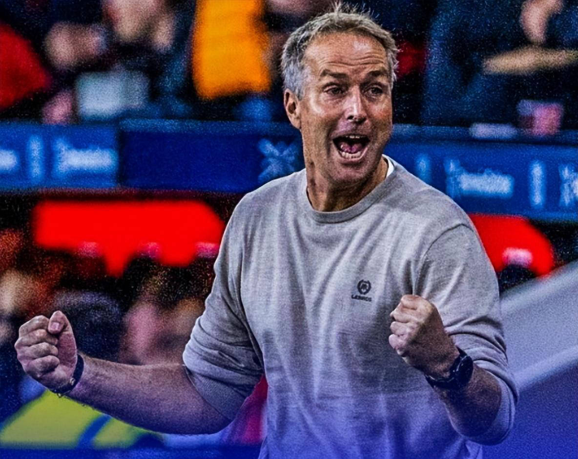 勒沃库森换帅，尤尔曼德3胜1平稳定局面，滕哈赫或重返荷甲